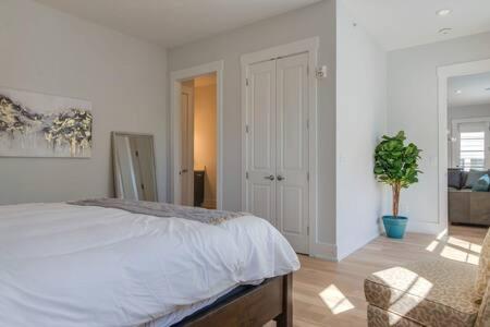 The Briar - Luxurious Condo Near Vanderbilt, Нэшвилл Экстерьер фото