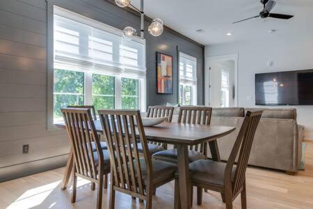 The Briar - Luxurious Condo Near Vanderbilt, Нэшвилл Экстерьер фото