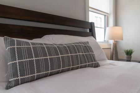 The Briar - Luxurious Condo Near Vanderbilt, Нэшвилл Экстерьер фото